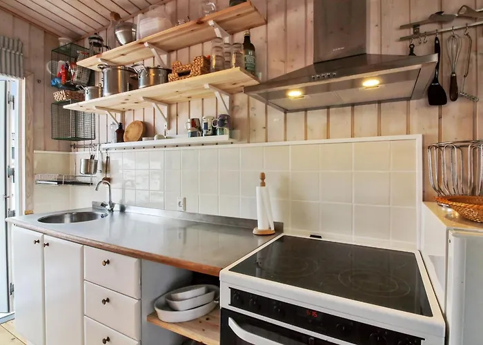 Ferienhaus Adi - 75m From The Sea By Interhome *